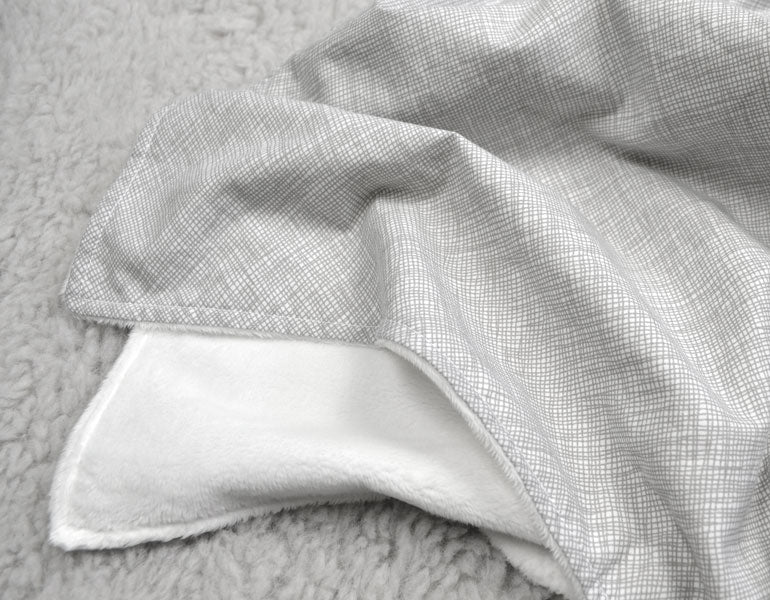 Nest Grey and White Soft Crib Blanket - Olli+Lime